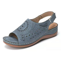 Sandale Orthopédique Femme Semi-Ouverte avec Motifs sur fond blanc