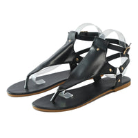 Sandale Plate Femme Style Gladiateur Courte sur fond blanc
