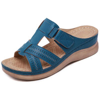 Sandale Scratch Femme Bleue de Style Rétro sur fond gris