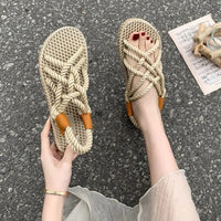 Sandale Style Tong avec Lanières Tressées en Corde