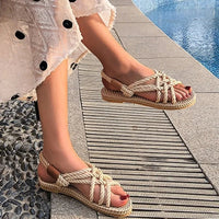 Sandale Style Tong avec Lanières Tressées en Corde