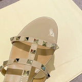 Sandales À Talons Avec Brides Cloutées Élégantes