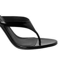 Sandales À Talons Hauts Métallisé Avec Design Moderne