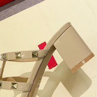 Sandales À Talons Avec Brides Cloutées Élégantes