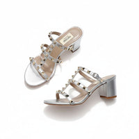 Sandales À Talons Avec Brides Cloutées Élégantes