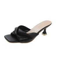 Sandale Femme À Bout Carré Raffinée Et Facile À Enfiler