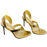 Sandales À Talons Hauts Métallisé Avec Design Moderne