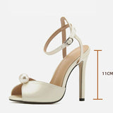 Sandales Femme Chic En Satin Avec Détail Perle Raffiné