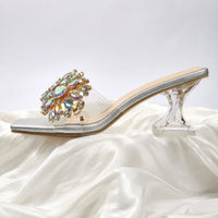 Sandale Argentée Design et Luxueuse