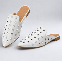Sandale Femme Cloutée et Pointue avec Mini Talon