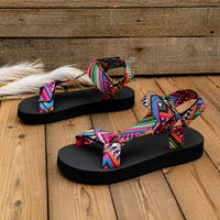 Sandale Scratch Femme Design avec Lanières Multicolores à Motifs