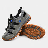 Sandale Sport Homme en Cuir et Antidérapante grise, avec lacets de serrage rapide, tige respirante, semelle tout-terrain antidérapante et design de randonnée.