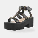 Sandale Talon Plateforme avec Design Clouté