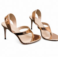 Sandales À Talons Hauts Métallisé Avec Design Moderne