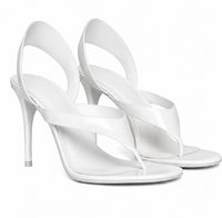 Sandales À Talons Hauts Métallisé Avec Design Moderne