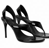 Sandales À Talons Hauts Métallisé Avec Design Moderne
