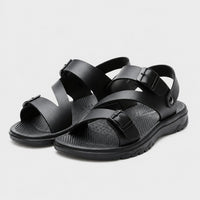 Sandales En Cuir Confortables Avec Semelle Souple Antidérapante noires avec brides réglables à boucles, maintien arrière, semelle souple antidérapante et design confortable pour la marche et le quotidien.