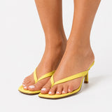 Sandales à Talons Fins avec Bout Carré et Brides Fines